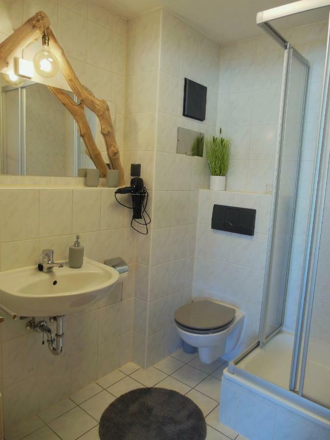 Holzmichel Fewo Mit Balkon คอตต์บุส ภายนอก รูปภาพ